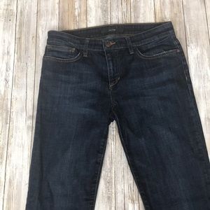 Joe’s low-rise denim jeans.